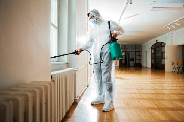 Best Commercial Pest Control Services  in Sullivan, IL